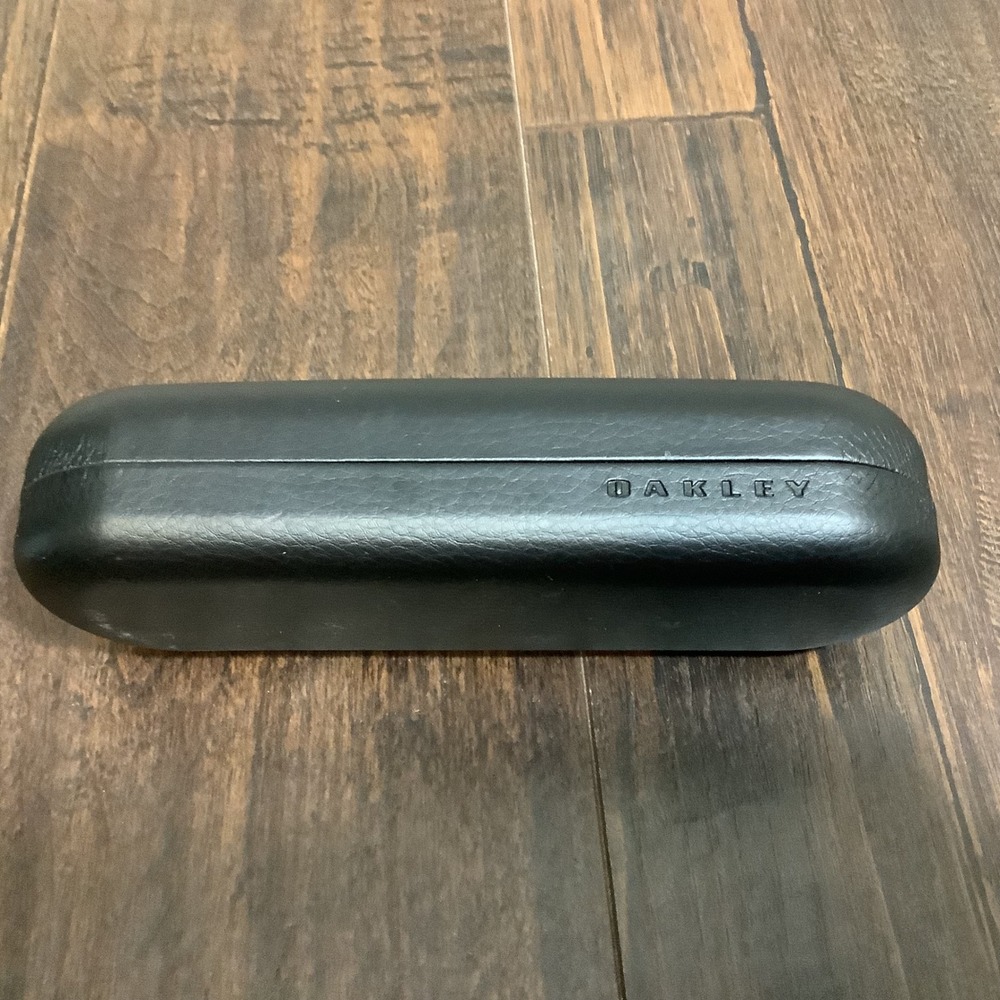 Oakley Black Hard Shell Sunglasses Case Eyewear Storage Clamshell Logo Case - Picture 3 of 11